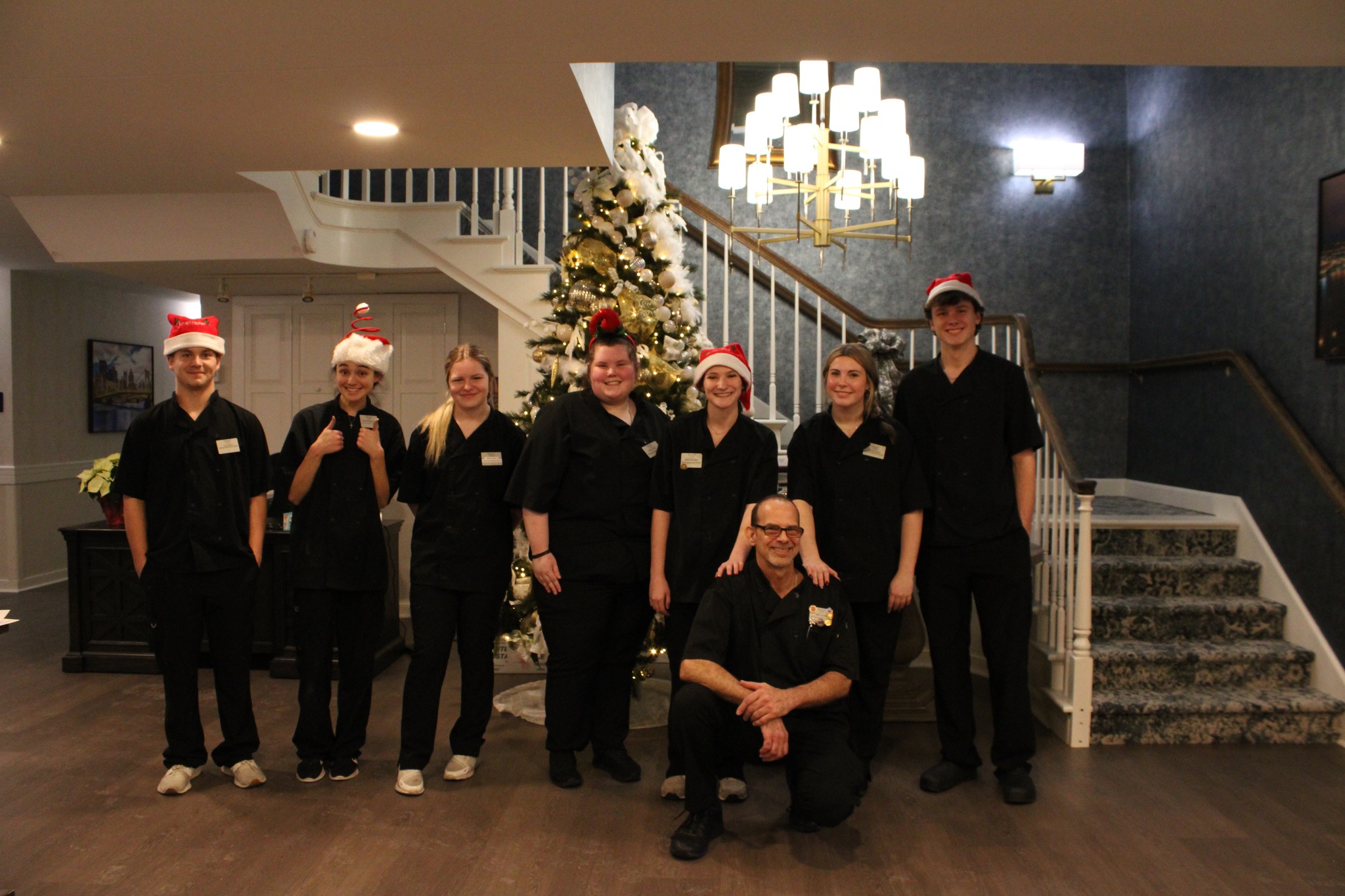 Festive teamwork at its finest—Newhaven Court at Clearview!