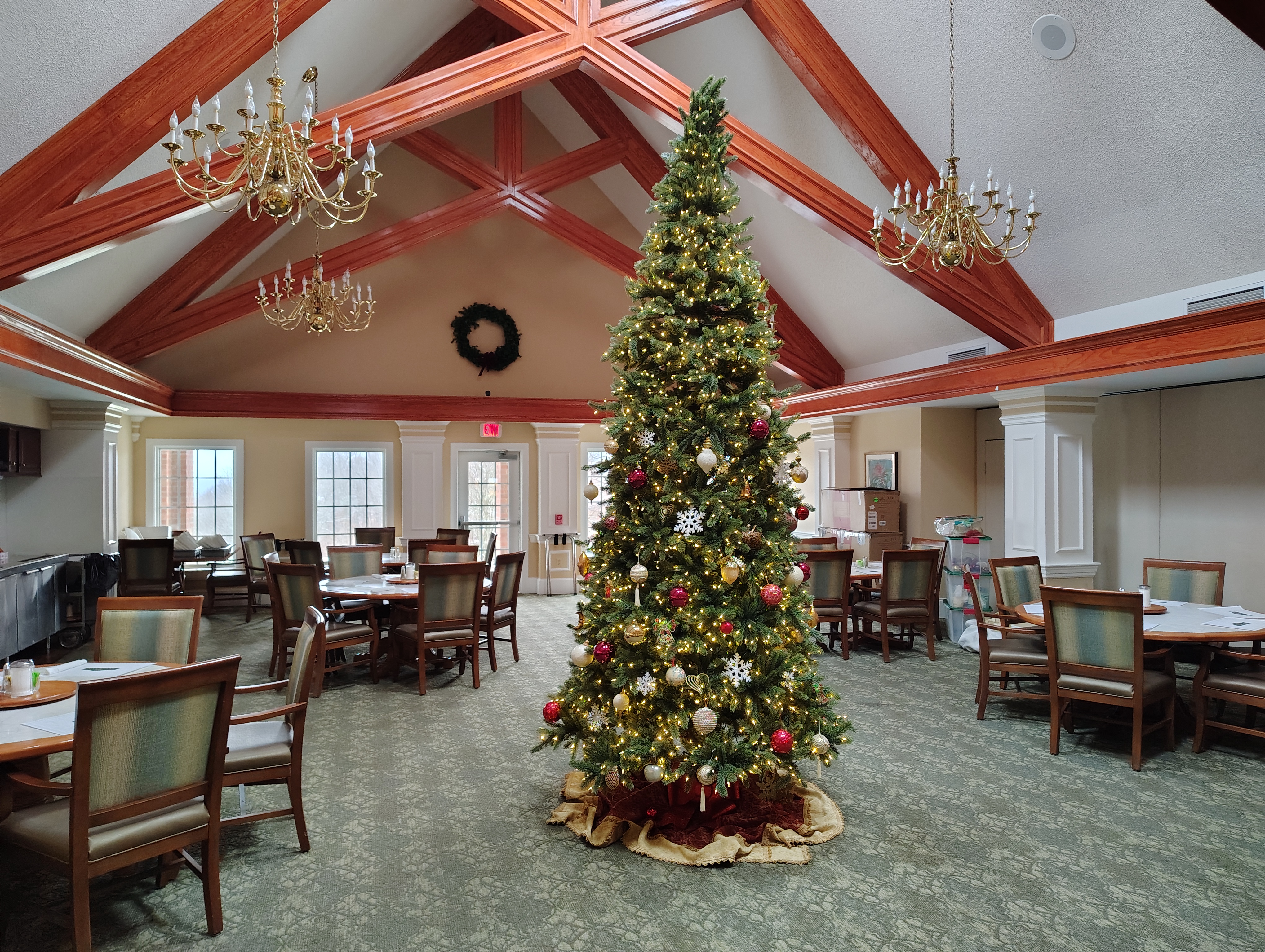 The Woodlands Retirement Community is exquisitely decorated for each holiday. 