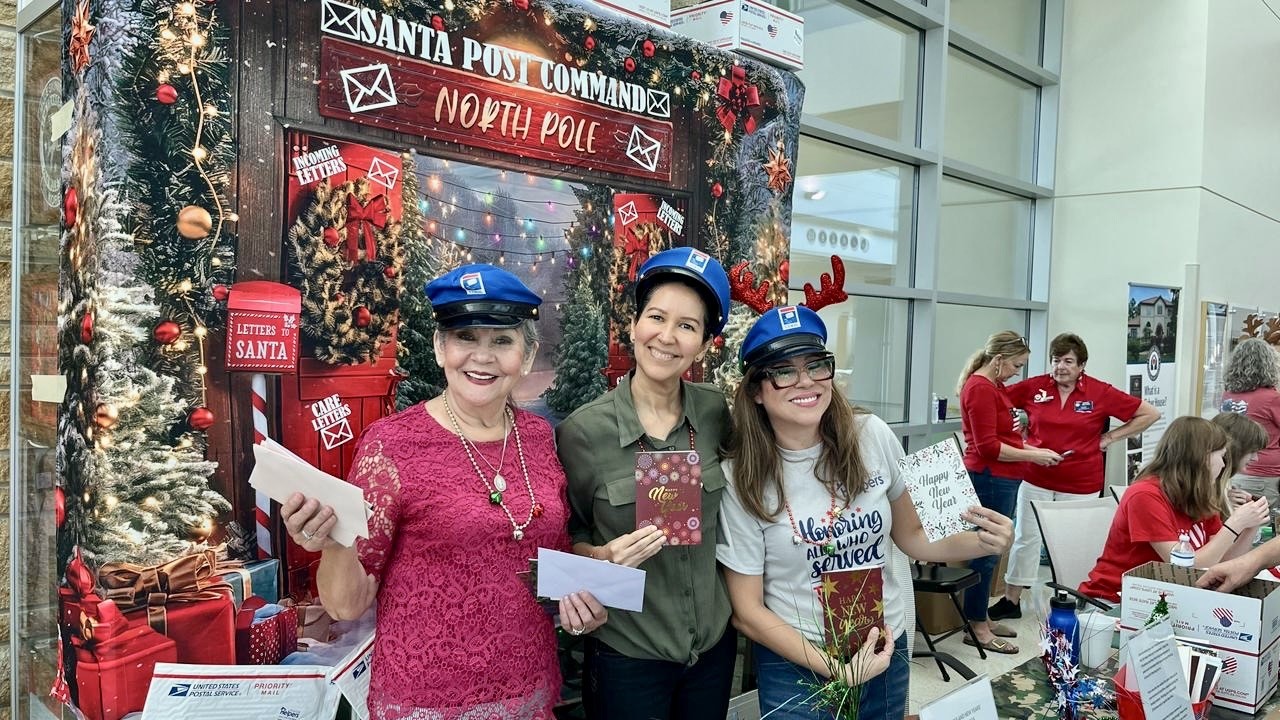 Senior Helpers Ft Myers & Cape Coral collect letters to be sent to active duty military members during the holidays.