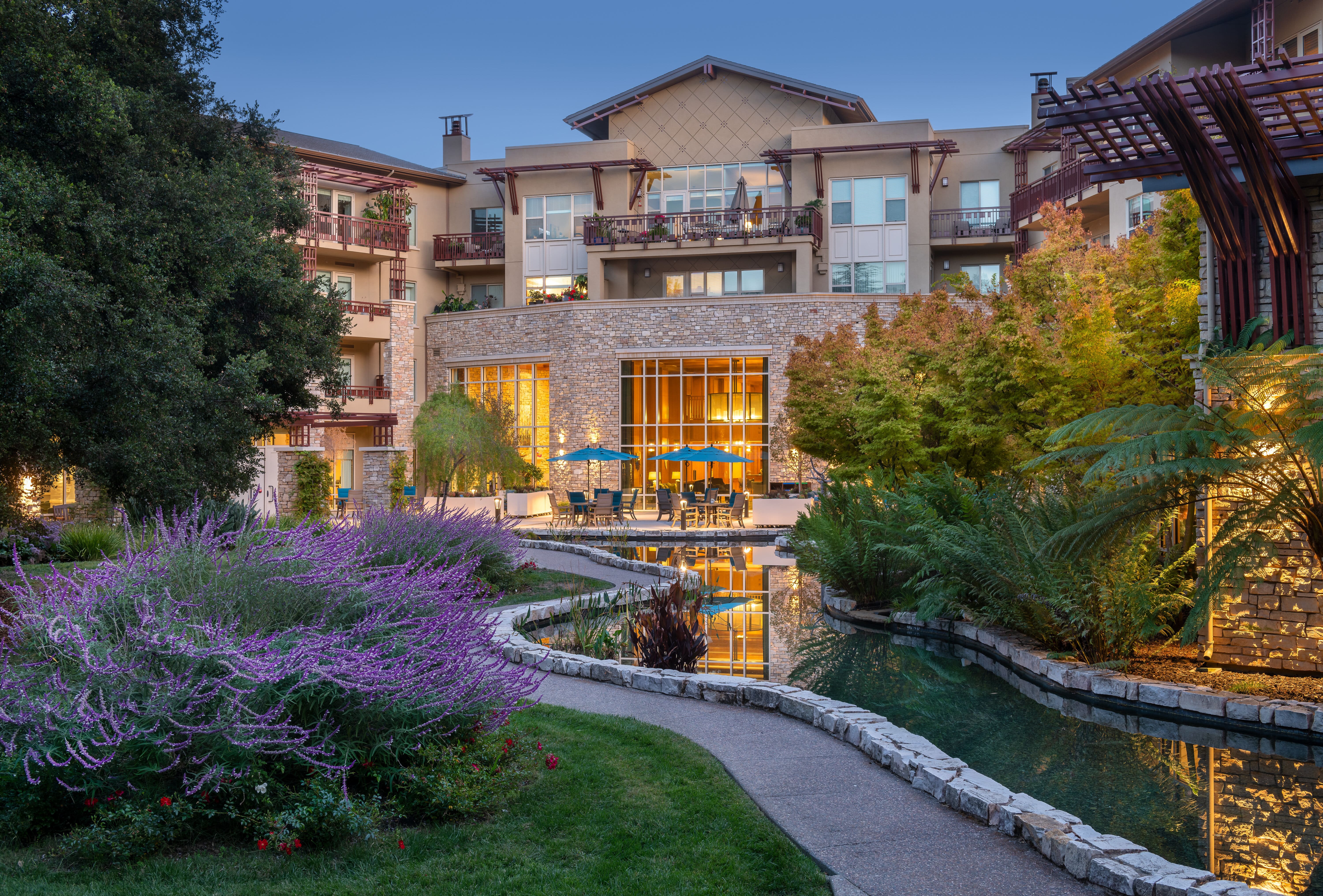 Vi's 10 life plan communities are stylish and luxurious providing team members beautiful places to work. 